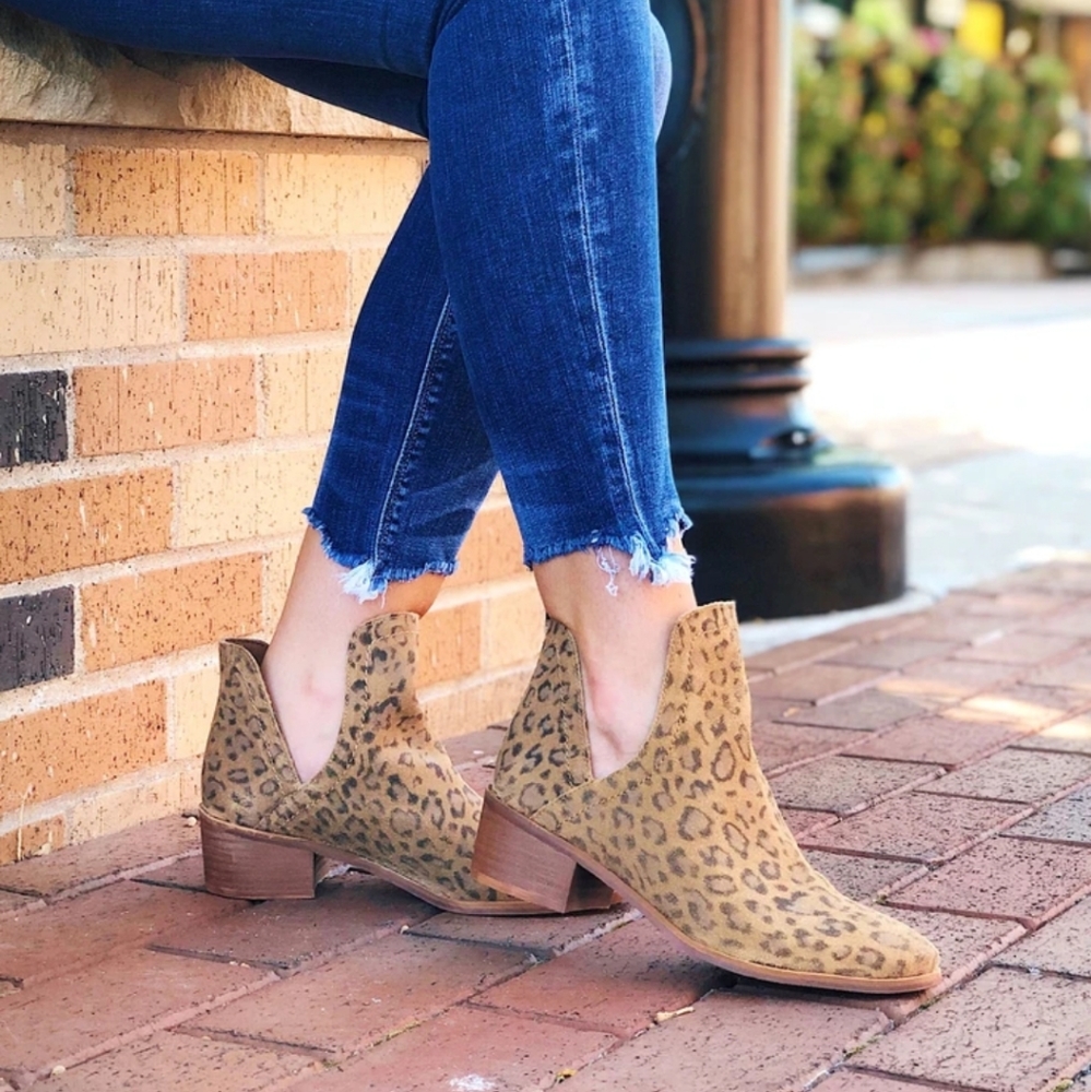 Matisse leopard leather ankle boots